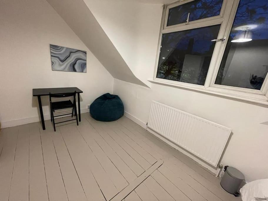 לונדון Comfortable 2 Bedroom On Tower Bridge מראה חיצוני תמונה